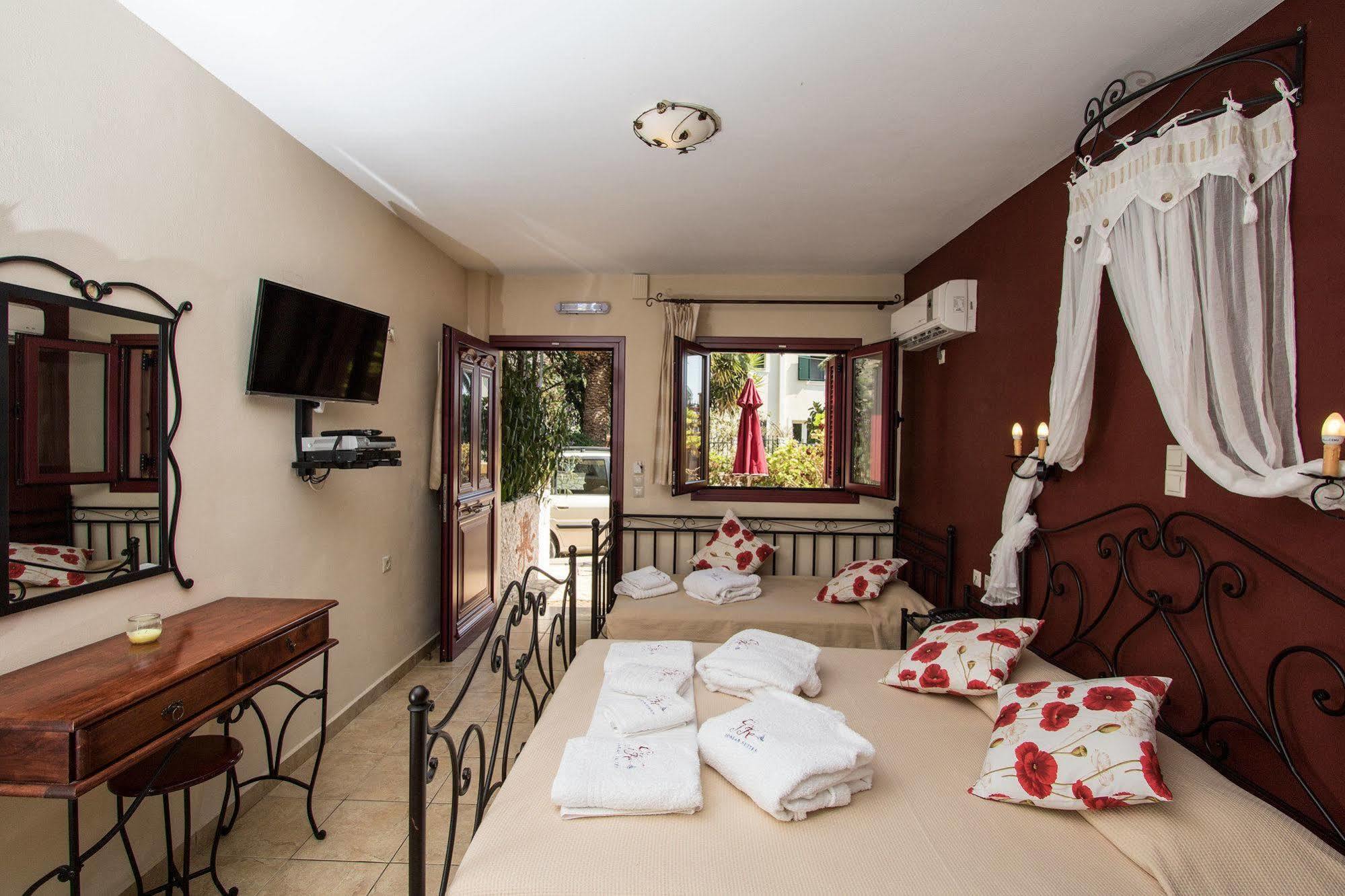 Greka Ionian Suites Agia Efimia Eksteriør billede