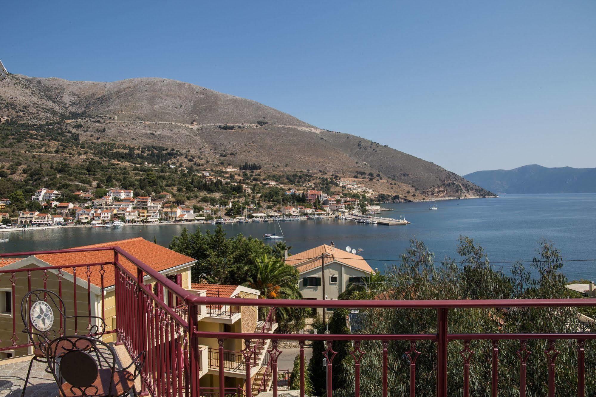 Greka Ionian Suites Agia Efimia Eksteriør billede