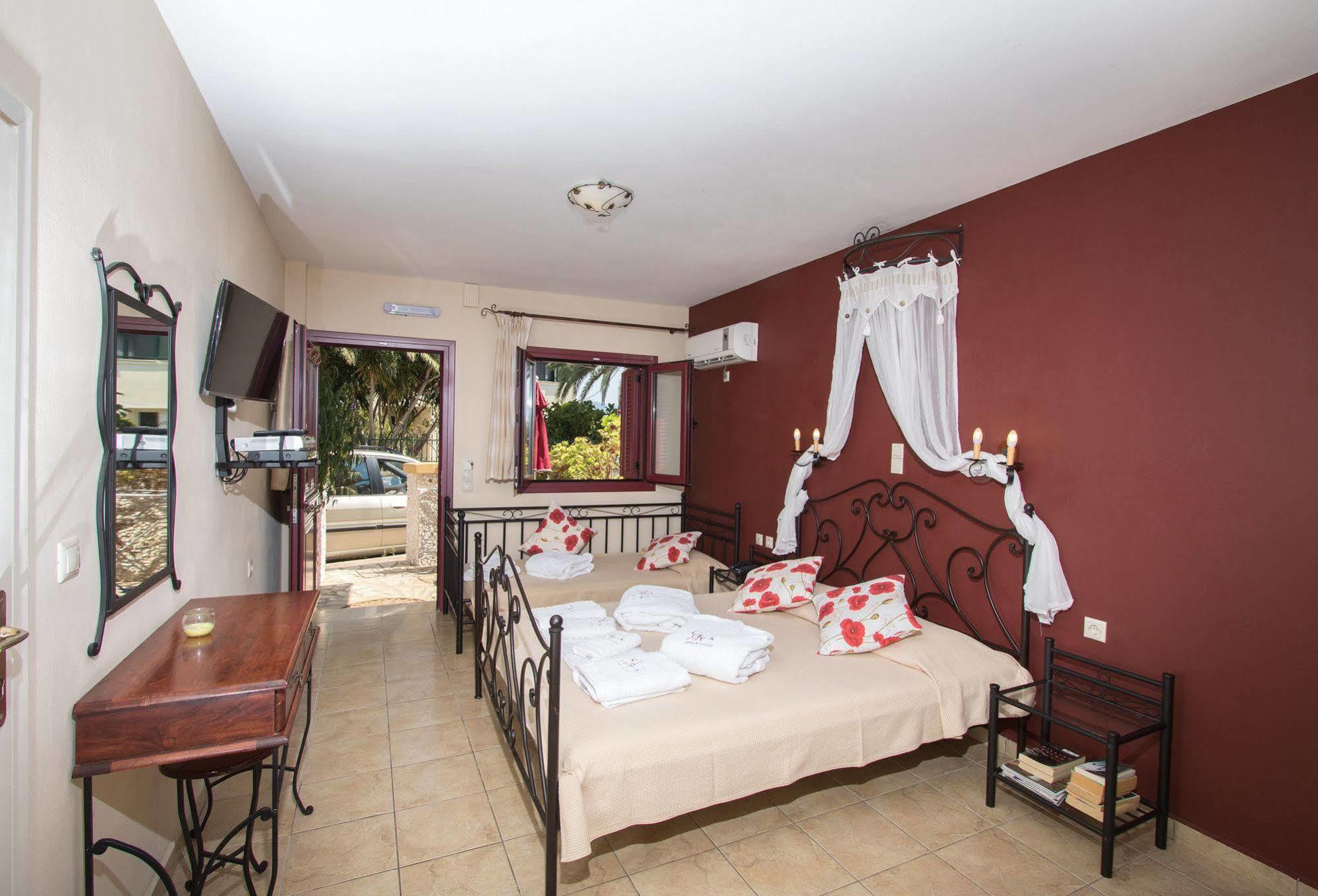 Greka Ionian Suites Agia Efimia Eksteriør billede