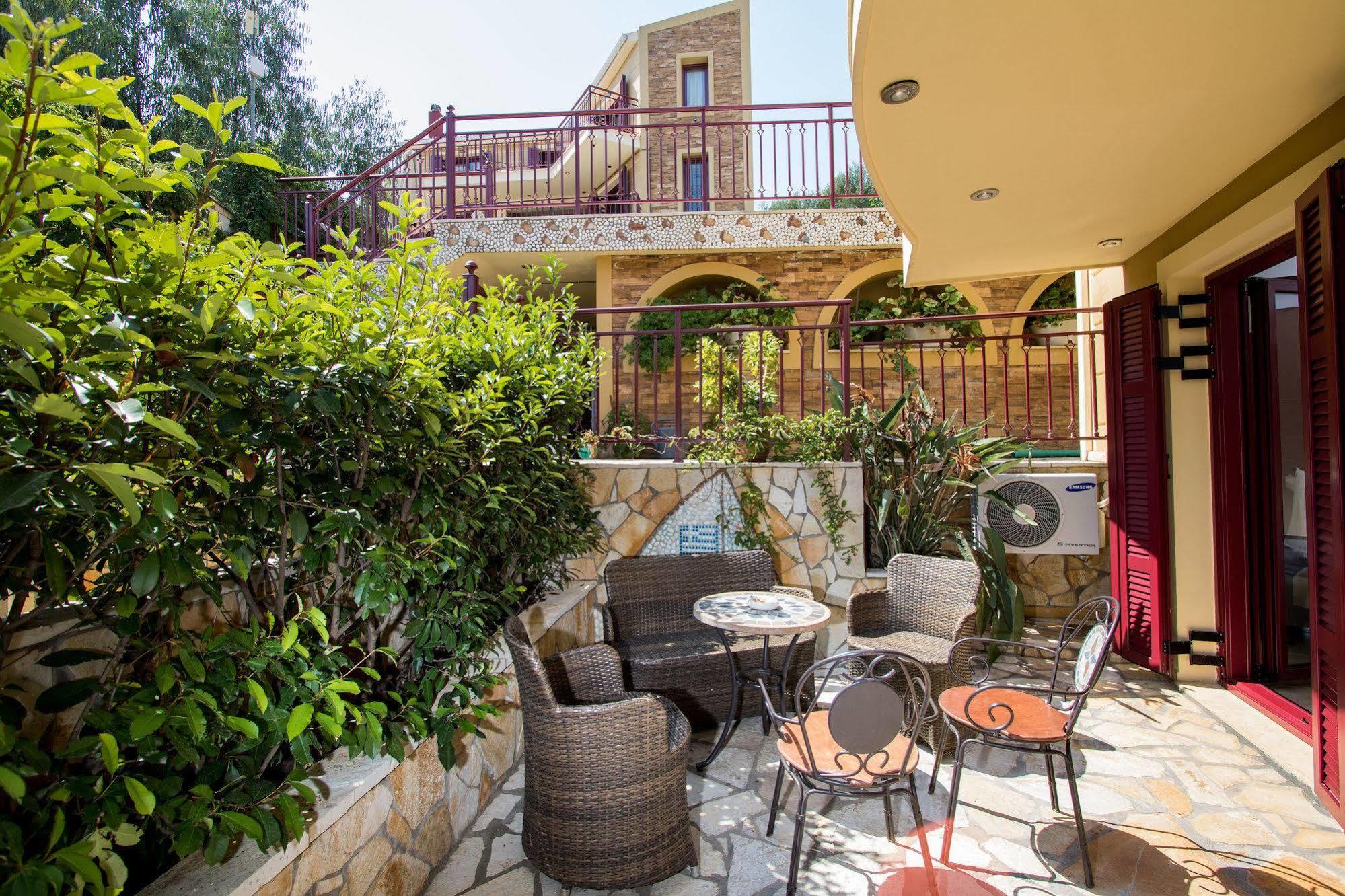 Greka Ionian Suites Agia Efimia Eksteriør billede