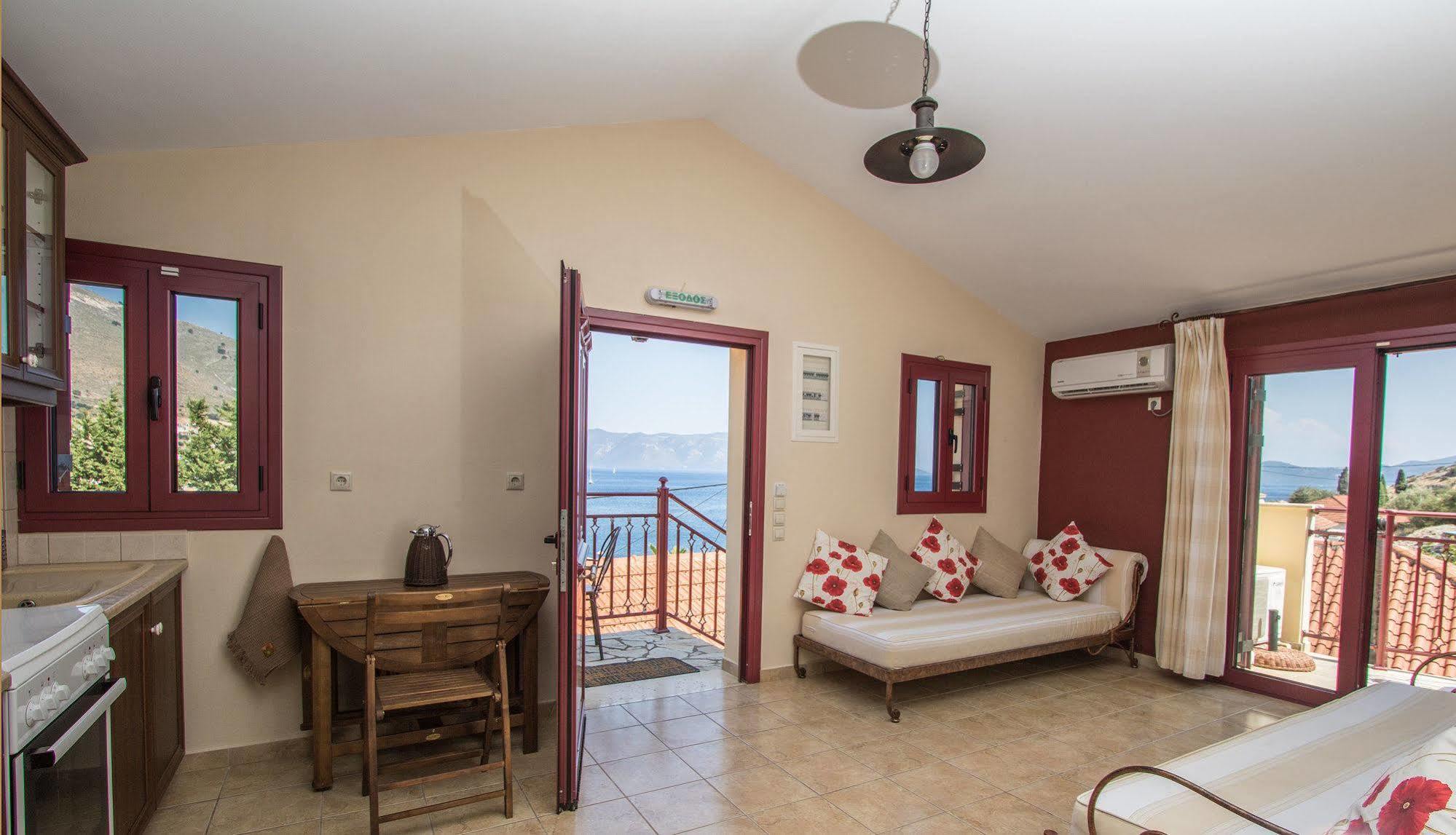 Greka Ionian Suites Agia Efimia Eksteriør billede